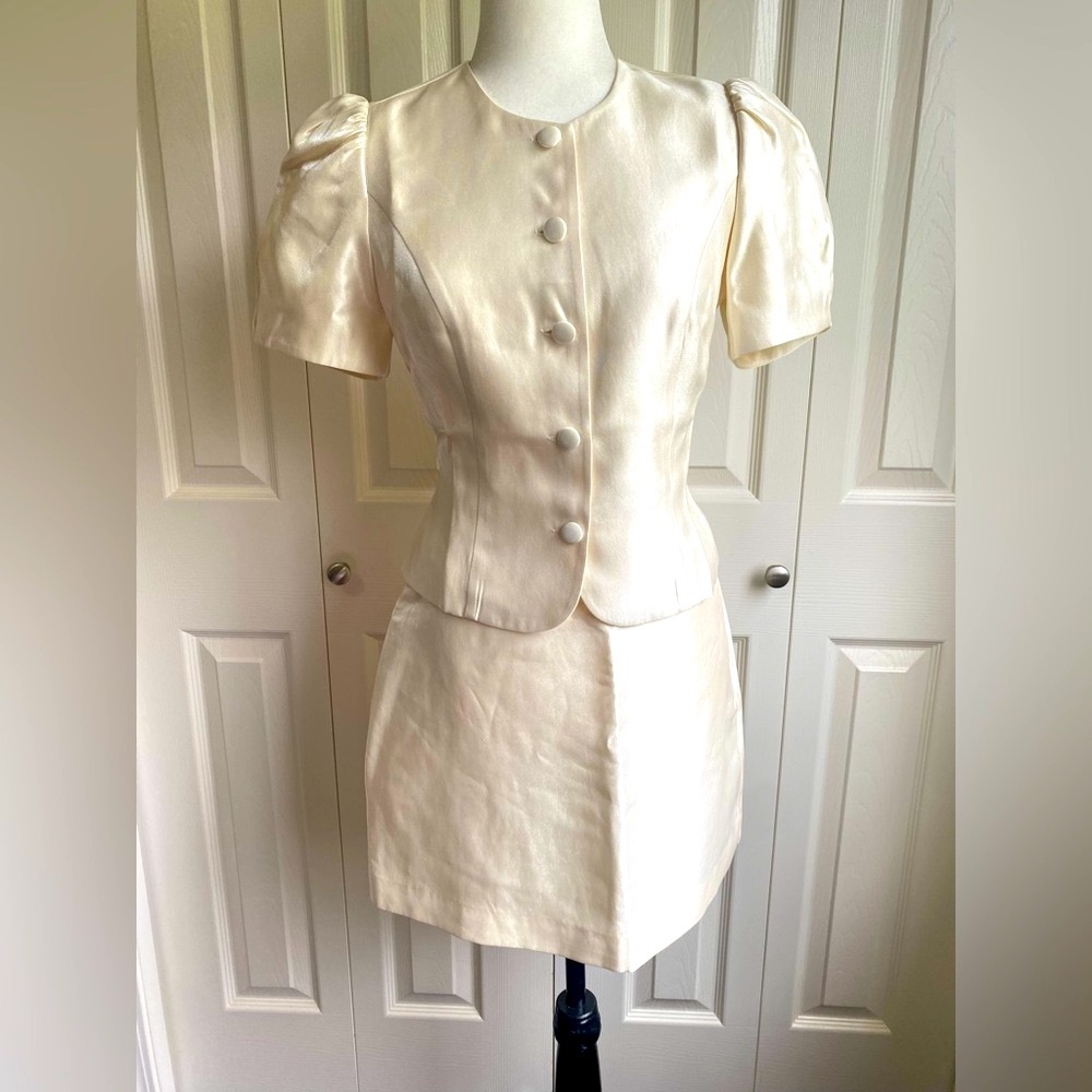 NEW Reformation Mika Two Pieces Satin Cream Set - Picture 7 of 15